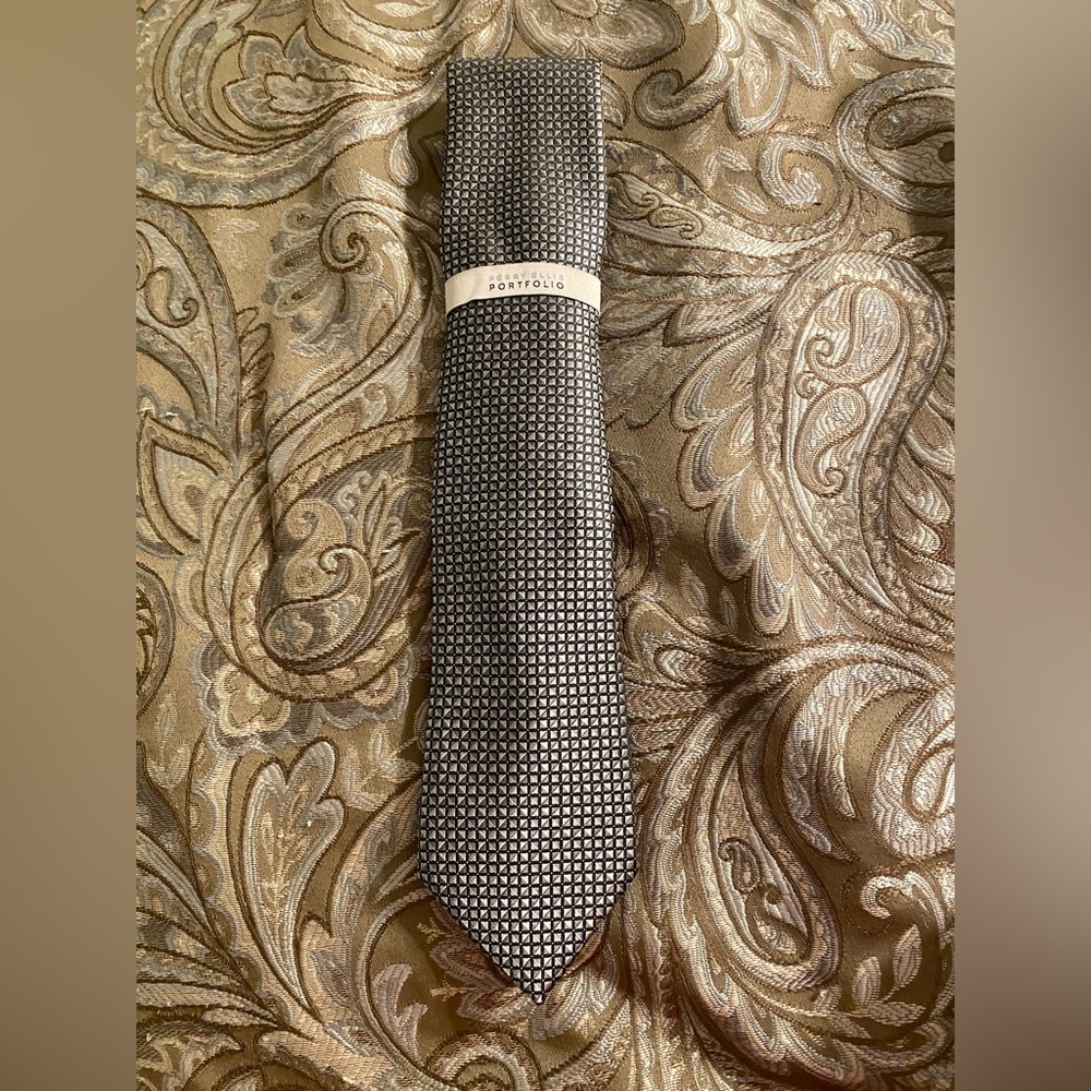 Perry Ellis Portfolio men's tie
